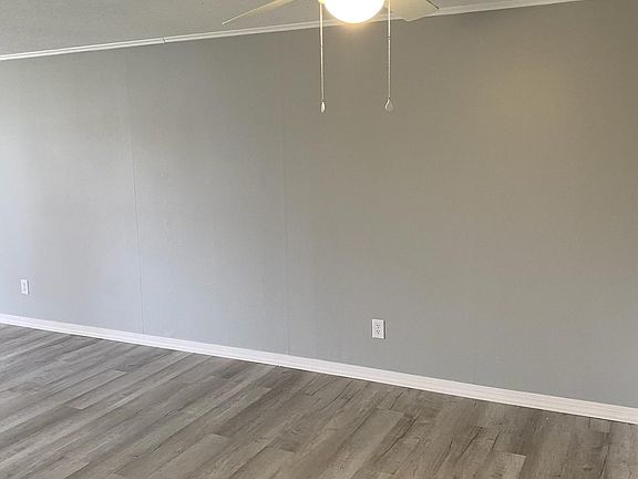 2nd image of 214 Greenwood Blvd #C