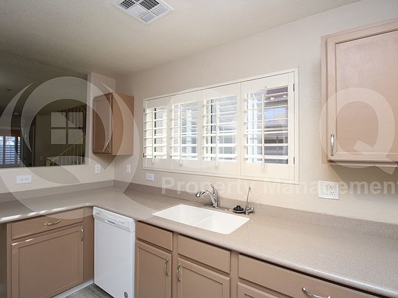 5th image of 1633 E Lakeside Dr Unit 85
