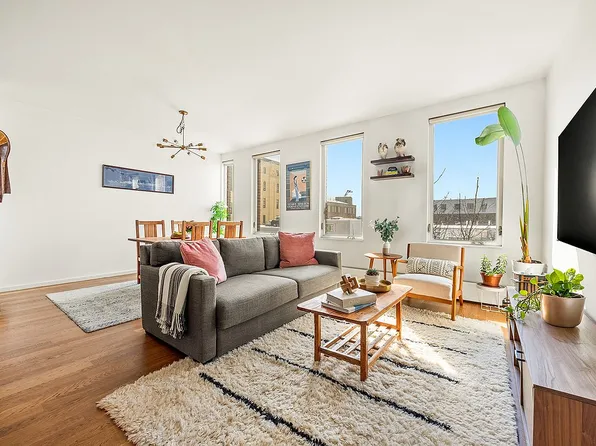 109 3rd St APT 3, Brooklyn, NY 11231