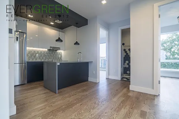 Rented by Evergreen Apartments BK | media 1