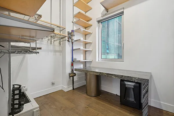 Sold by Modern Spaces | media 11