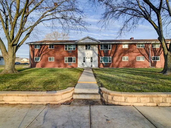 104 W Klubertanz Dr APT 13, Sun Prairie, WI 53590