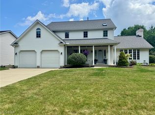 2709 Forest Ln, Lorain, OH