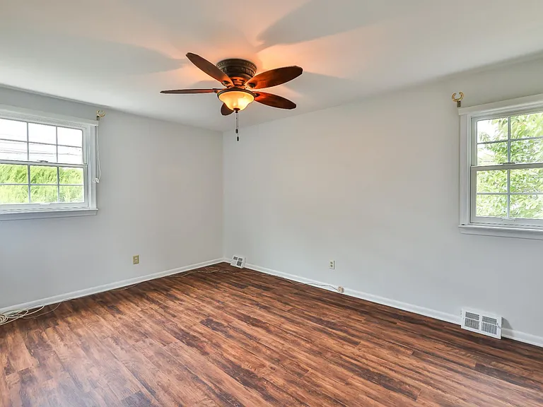 9898 Wistaria St — Photo 20