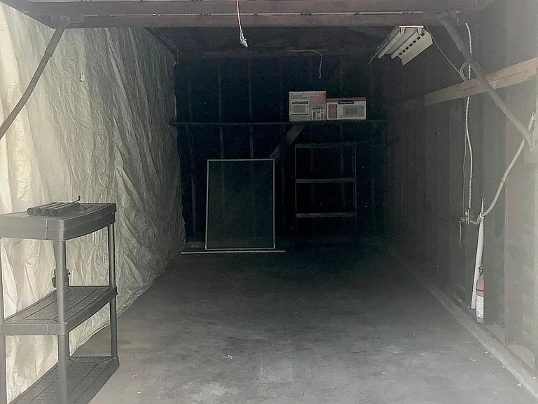 Garage included