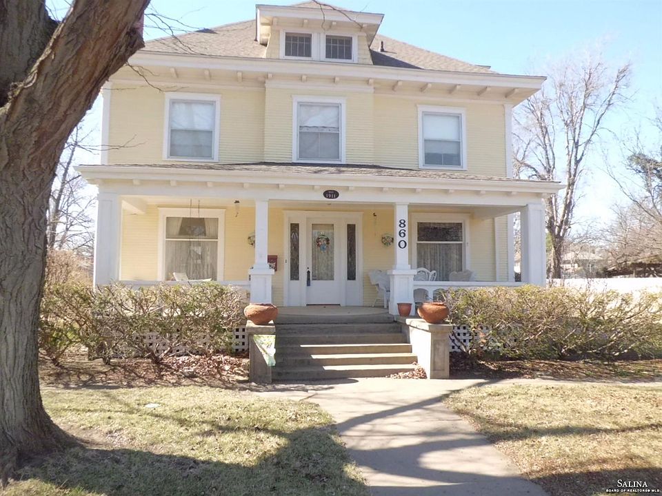 1st image of 860 S Santa Fe Ave