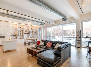 21 Wormwood St UNIT 201, Boston, MA 02210