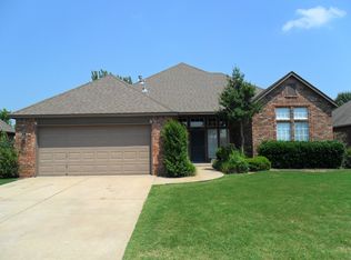 8909 N 135th Ave E, Owasso, OK 74055