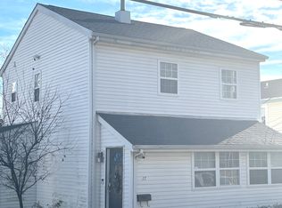 17 Paradiso Street, Norwalk, CT 06854