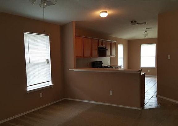 4th image of 20031 Sweet Magnolia Pl
