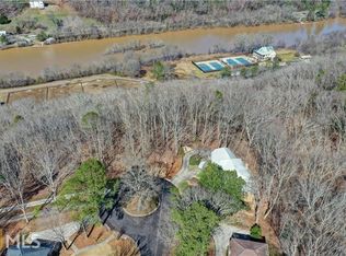 990 Buckhorn E, Sandy Springs, GA 30350