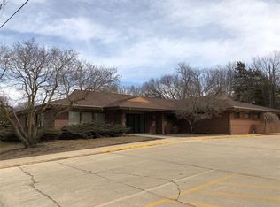 1100 1st St E, Independence, IA 50644