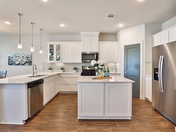2nd image of 4119 E Bayou Maison Cir