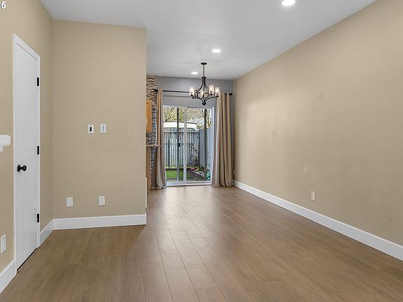 5th image of 5264 NE 121st Ave APT D-21