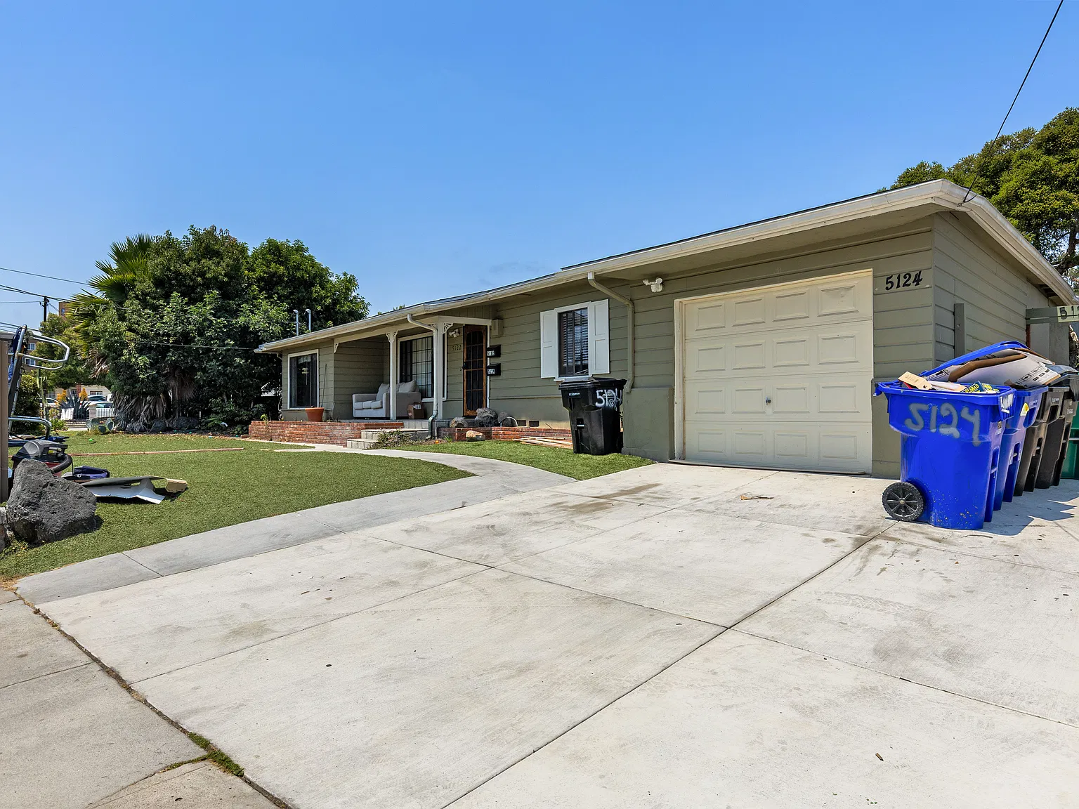 5 bed, 1778 sqft, $7,500 — Photo 2