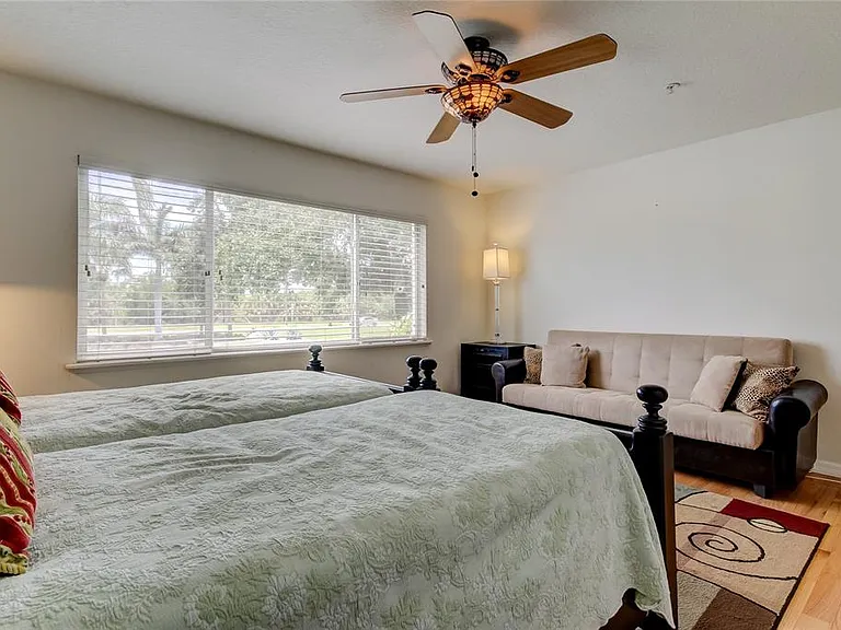 1575 Pinellas Bayway Way S #1575 — Photo 49