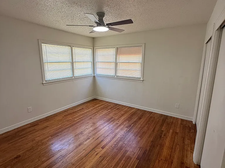 3603 33rd St — Photo 14