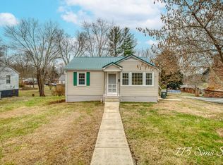 113 Sims St, Sparta, TN 38583