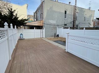 361 Onderdonk Ave APT 1L, Ridgewood, NY 11385