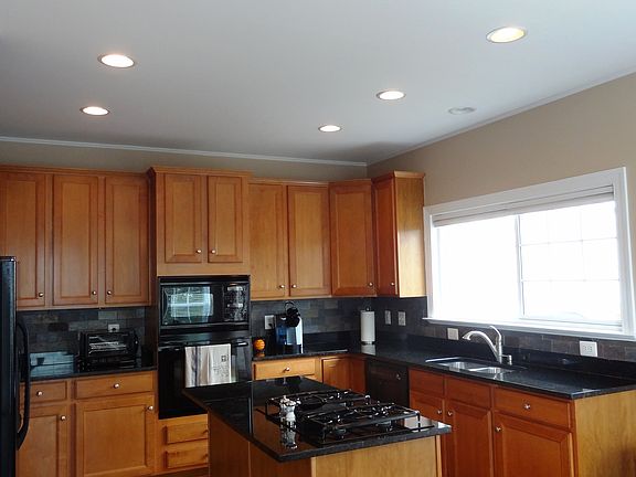 5th image of 14800 Strayer Ln