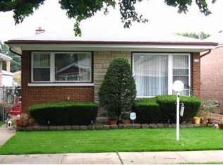 9026 S Phillips Ave, Chicago, IL