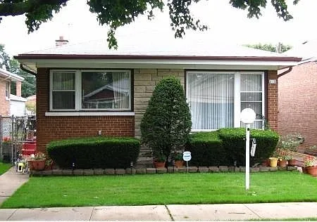 9026 S Phillips Ave photo 1