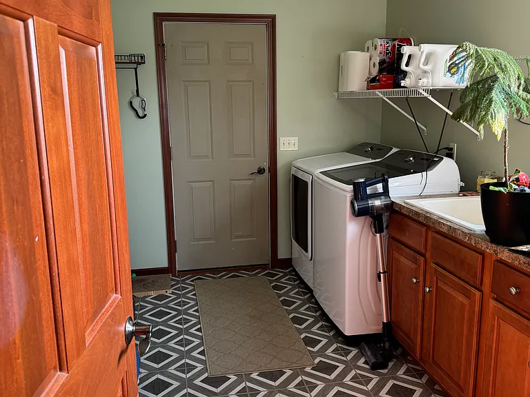 4 Compass Point Ct — Photo 11