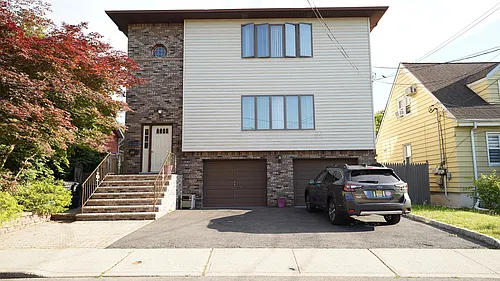77 Highland Pl #2 Photo 1