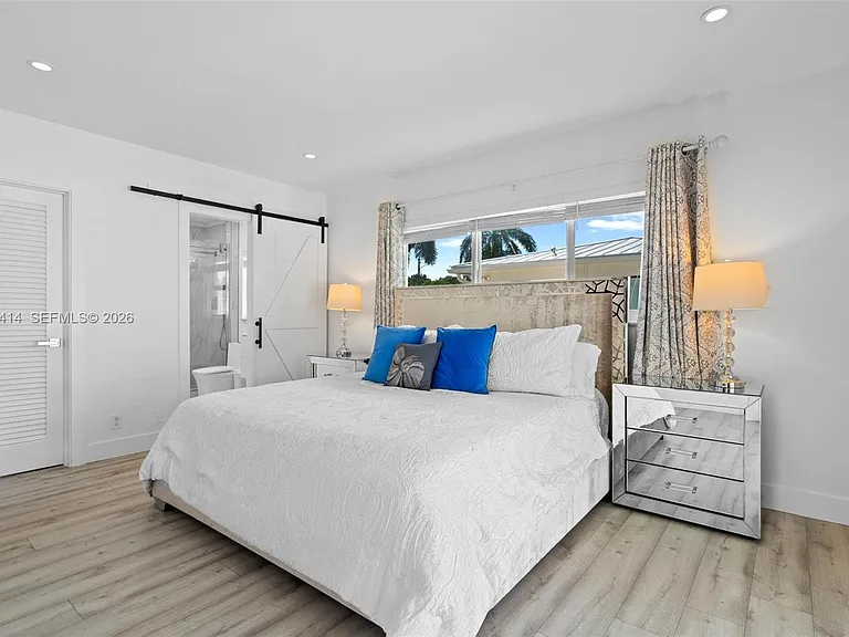 669 NW 15th Ave #0 — Photo 11