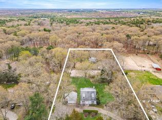 18 Elizabeth Way, Ridge, NY 11961