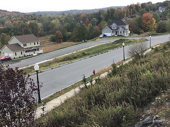 2nd image of 5 Maiden Ln