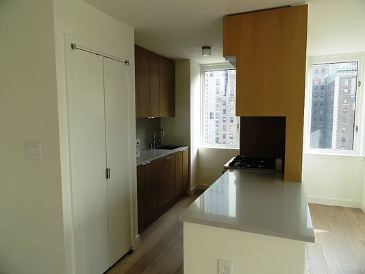 Rented by Battery Park Realty | media 43