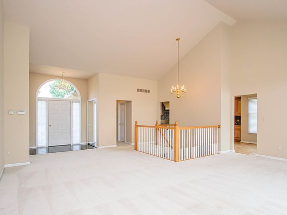 4th image of 1791 Stonebridge Dr N