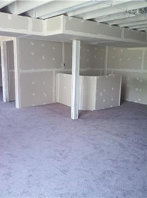 3rd image of 609 Hearthstone Dr NW