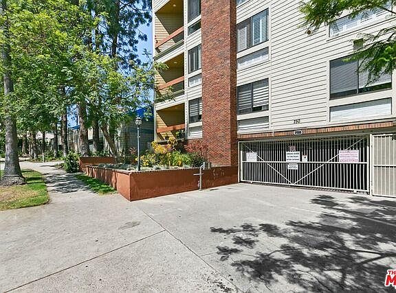 5th image of 750 S Bundy Dr APT 303