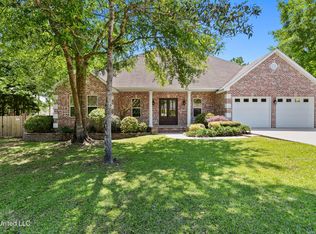 998 Haiku Ct, Diamondhead, MS 39525