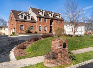6 Yosemite Ct, Old Bridge, NJ 08857