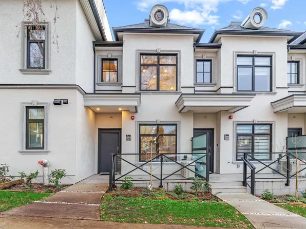 1510 W 61st Ave, Vancouver, BC V6P 2B4