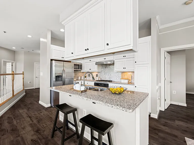 810 Belmont Bay Dr #201 — Photo 14