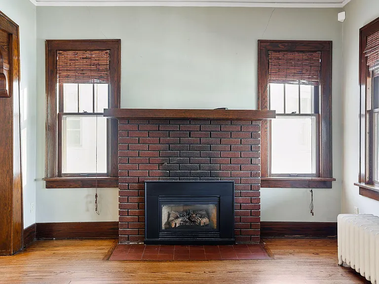 1377 Jefferson Ave — Photo 5