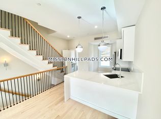174 Fisher Ave #C, Roxbury Crossing, MA 02120