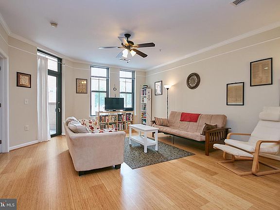 4th image of 444 W Broad St Unit 223