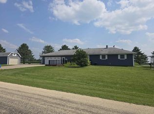 7551 Slabtown Rd, Lancaster, WI 53813
