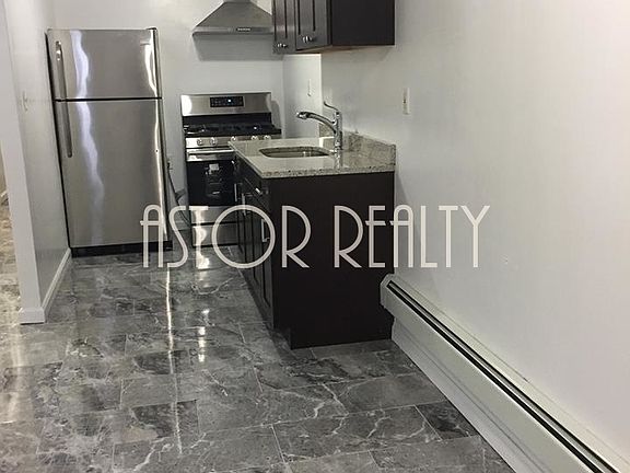 2nd image of 3260 31st St