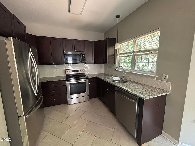 2101 Jerimouth Dr — Photo 27