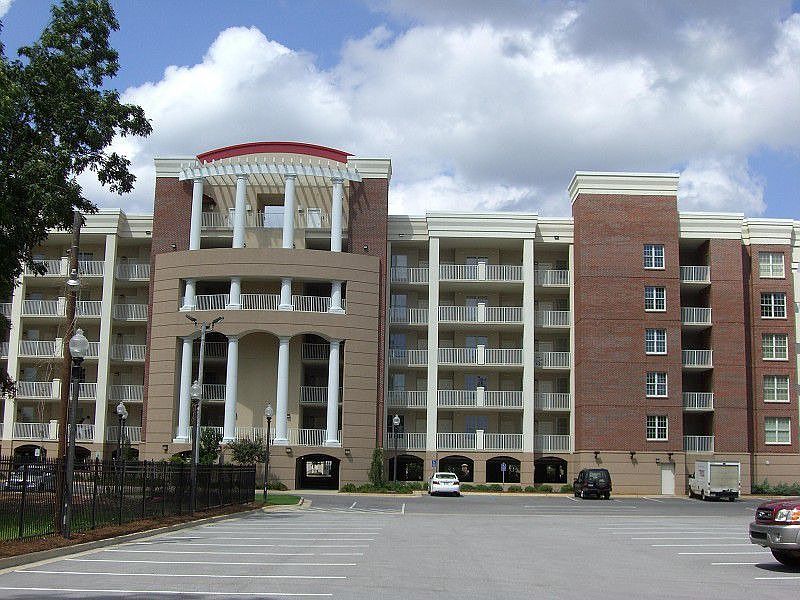 1st image of 1155 12th St Unit 305