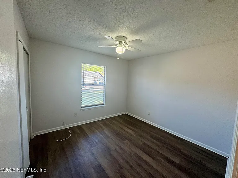 8846 Cavender Dr — Photo 10