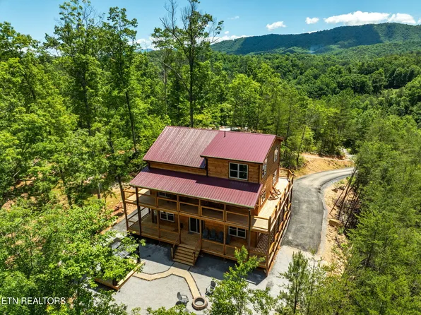 623 Dutch Way, Pigeon Forge, TN 37863