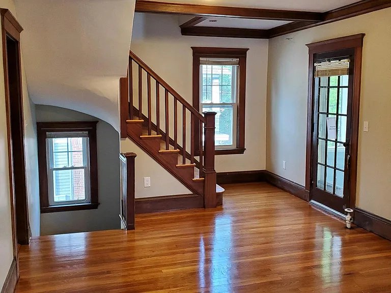 22 Allen St #2 — Photo 1