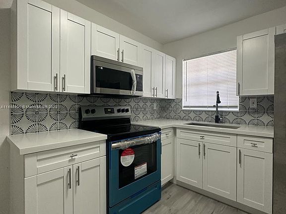 5th image of 4330 NW 178th Dr
